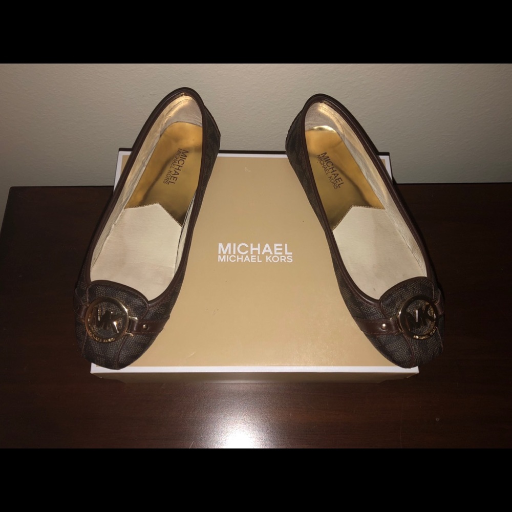 Michael Kors flats size 9.5